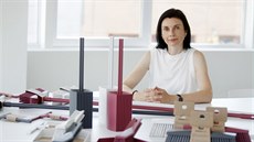 Spojené kartáčovny jsou rodinná firma. Šárka Zbrojková má na starosti oblast... Spojené kartáčovny jsou rodinná firma. Šárka Zbrojková má na starosti oblast...
