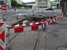 Praskla voda, už pár dnu nejezdí tramvaje a my na tom takto makáme. Tak do Vánoc. Praskla voda, už pár dnu nejezdí tramvaje a my na tom takto makáme. Tak do Vánoc.