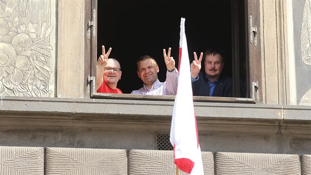 V Plzni byla na radnici vyvěšena běloruská vlajka. (15. srpna 2020) V Plzni byla na radnici vyvěšena běloruská vlajka. (15. srpna 2020)