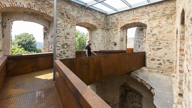 Po téměř třech letech končí rekonstrukce renesančního paláce hradu Helfštýna.... Po téměř třech letech končí rekonstrukce renesančního paláce hradu Helfštýna....