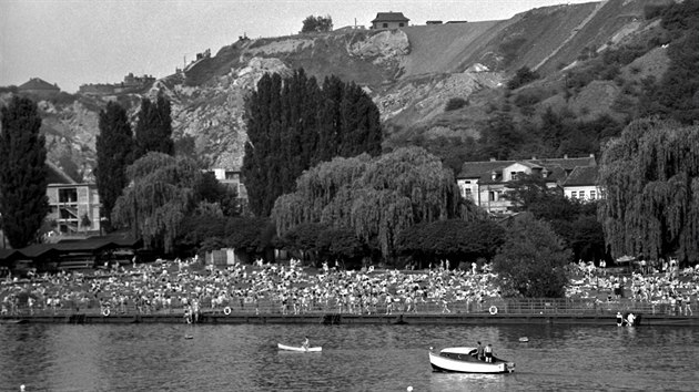 Pohled na plovrnu lut lzn v roce 1963