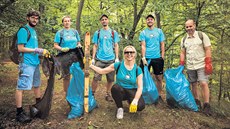 V TERÉNU. Elitní tým v akci. První zprava náš zkušený průvodce Pepa. V TERÉNU. Elitní tým v akci. První zprava náš zkušený průvodce Pepa.