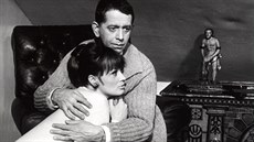 KOLEGOVÉ I MANŽELÉ. S Janou Brejchovou ve filmu Ženu ani květinou neuhodíš z... KOLEGOVÉ I MANŽELÉ. S Janou Brejchovou ve filmu Ženu ani květinou neuhodíš z...