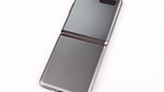 Samsung letos pedstaví druhou generaci modelu Galaxy Z Flip. Dvojku v názvu vak peskoí.
