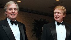 Současný americký prezident Donald Trump (vpravo) se svým mladším bratrem... Současný americký prezident Donald Trump (vpravo) se svým mladším bratrem...