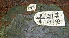 Napoleonův kámen na úbočí Dyleně Napoleonův kámen na úbočí Dyleně