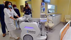 Karlovarská krajská nemocnice představila nový mobilní rentgen pro vyšetření... Karlovarská krajská nemocnice představila nový mobilní rentgen pro vyšetření...
