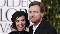 Ewan McGregor a Eve Mavrakisová na Zlatých glóbech (Los Angeles, 13. ledna 2013)