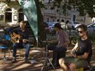 Koncerty pod hlavičkou Pražský Montmartre /II na Praze 3 jsou už taková čtvrteční klasika. Dnes v podání seskupení The Simpson Trio. Koncerty pod hlavičkou Pražský Montmartre /II na Praze 3 jsou už taková čtvrteční klasika. Dnes v podání seskupení The Simpson Trio.