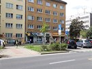 Výměna štítu na prodejně v Budějovické ulici v Praze 4 - Krči. Výměna štítu na prodejně v Budějovické ulici v Praze 4 - Krči.