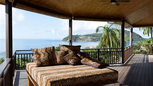 Resort Palm Royal Luxury Villas najdete v ndhern bujn vegetaci prodnho parku Morne Seychellois na zpadn stran ostrova Mah.