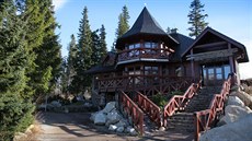 Restaurace Koliba na břehu Štrbského plesa Restaurace Koliba na břehu Štrbského plesa