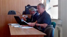 Obžalovaný bývalý starosta TJ Sokol Rokycany Vladimír Lisner u rokycanského... Obžalovaný bývalý starosta TJ Sokol Rokycany Vladimír Lisner u rokycanského...