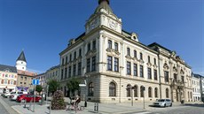 Městský dům stojí v Přerově na náměstí T. G. Masaryka, již od roku 1897. Pro... Městský dům stojí v Přerově na náměstí T. G. Masaryka, již od roku 1897. Pro...