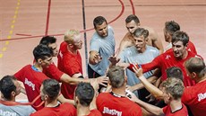 Smečař ze Srbska, nahrávač ze Španělska, univerzál z Kanady, blokař z Ukrajiny... Smečař ze Srbska, nahrávač ze Španělska, univerzál z Kanady, blokař z Ukrajiny...