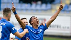 Jhon Mosquera z Liberce slaví svou trefu v duelu s Plzní. Jhon Mosquera z Liberce slaví svou trefu v duelu s Plzní.