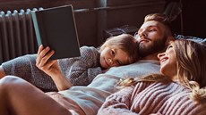 Čtete dětem před spaním? Přeneste se společně do pohádky ještě dnes Čtete dětem před spaním? Přeneste se společně do pohádky ještě dnes