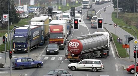 Policie vidí kamiony radji v centru msta. Ilustraní snímek