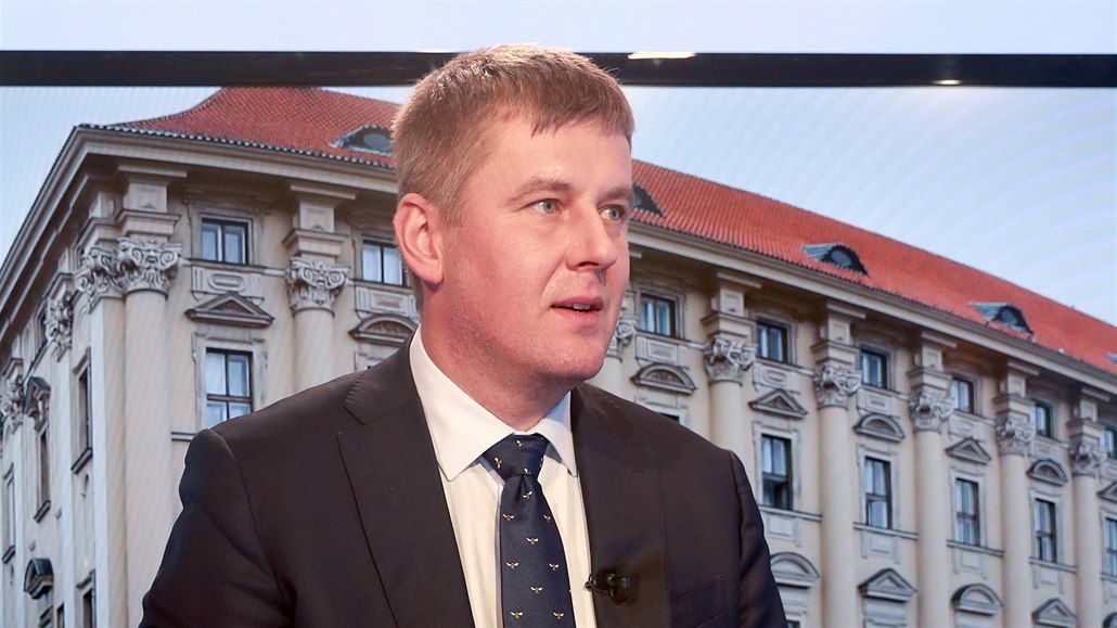 Ministr zahraničí Tomáš Petříček v diskusním pořadu Rozstřel. (2. srpna 2020) Ministr zahraničí Tomáš Petříček v diskusním pořadu Rozstřel. (2. srpna 2020)