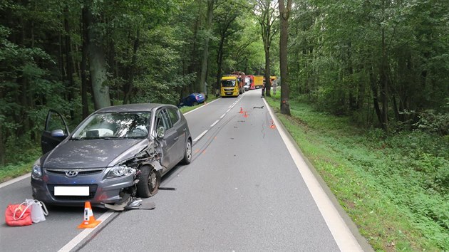 Řidička kýchla, vjela autem do protisměru a narazila do fabie, která pak skončila v příkopu. (02.září 2020)