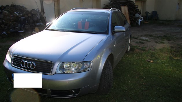 V polovině srpna ukradl zloděj v Německu Audi A4. Policisté auto našli ve Volarech.