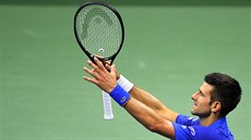 Srb Novak Djokovi slaví postup do druhého kola US Open.