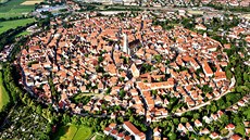 Letecký pohled na Nördlingen od západu Letecký pohled na Nördlingen od západu