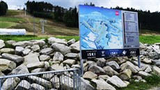 Dolní stanice lanovky Štříbrnice v horském areálu Kraličák v Hynčicích pod... Dolní stanice lanovky Štříbrnice v horském areálu Kraličák v Hynčicích pod...