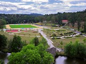 Chebský sportovní areál čekají opravy, přibudou i nová sportoviště. Na změnu se... Chebský sportovní areál čekají opravy, přibudou i nová sportoviště. Na změnu se...