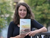 Veronika Doskočilová si svou první vydanou knihou splnila sen. Je autorkou i... Veronika Doskočilová si svou první vydanou knihou splnila sen. Je autorkou i...