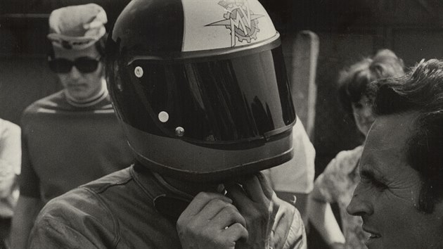 V roce 1971 pekvapil Agostini Brno modern integrln pilbou i vsledkem  kvli porue zvod nedokonil.