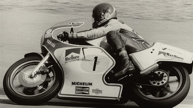 V roce 1977 v Brně Agostini dojel na pódiovém umístění úplně naposledy v... V roce 1977 v Brně Agostini dojel na pódiovém umístění úplně naposledy v...