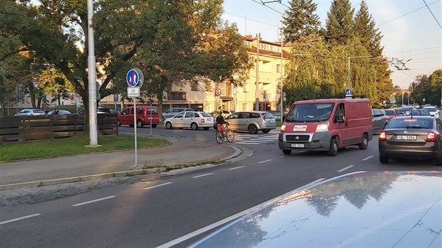 Dašická ulice byla ucpaná z obou směrů.