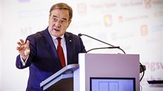 Armin Laschet z Křesťanskodemokratické unie (CDU), který by rád po končící... Armin Laschet z Křesťanskodemokratické unie (CDU), který by rád po končící...