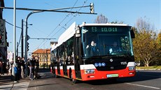 Trolejbusy se do Prahy vracejí tém po plce století. Testování elektrického...