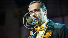 Swingový zpěvák Petr Kroutil Swingový zpěvák Petr Kroutil