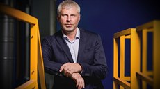 Krumlovský Retex se zaměřuje na vývoj a výrobu netkaných textilií, především... Krumlovský Retex se zaměřuje na vývoj a výrobu netkaných textilií, především...