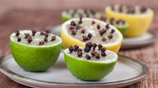 Citrusy s hřebíčkem nejen provoní váš byt či dům, ale ještě vás ochrání před... Citrusy s hřebíčkem nejen provoní váš byt či dům, ale ještě vás ochrání před...