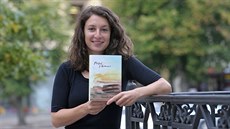 Veronika Doskočilová si svou první vydanou knihou splnila sen. Je autorkou i... Veronika Doskočilová si svou první vydanou knihou splnila sen. Je autorkou i...