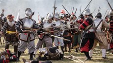 Rekonstrukce bitvy na pražské Bílé hoře při příležitosti 400. výročí slavné... Rekonstrukce bitvy na pražské Bílé hoře při příležitosti 400. výročí slavné...