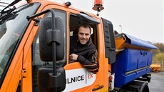 Odvolaný šéf Silnic LK Petr Šén tvrdí, že jezdit se vší technikou na... Odvolaný šéf Silnic LK Petr Šén tvrdí, že jezdit se vší technikou na...