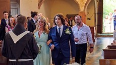 Lucie Beneová a Filip Blaek na svatb jejich syna Luciána