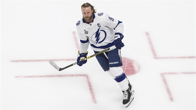Steven Stamkos z Tampy před třetí finálovou bitvou proti Dallasu. Steven Stamkos z Tampy před třetí finálovou bitvou proti Dallasu.