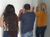 Policie zadržela organizovanou skupinu zlodějů, kteří se specializovali na... Policie zadržela organizovanou skupinu zlodějů, kteří se specializovali na...