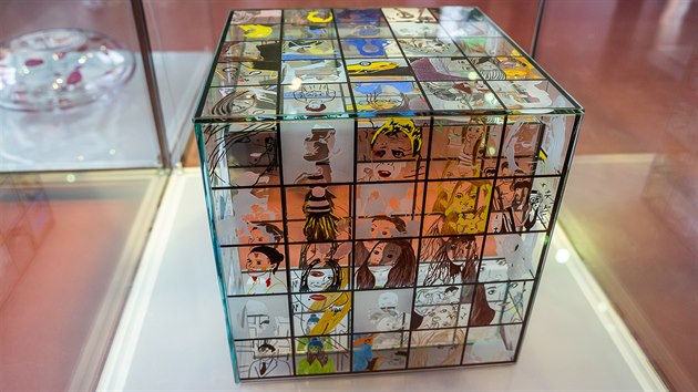 Výstava Skloletí ukazuje nejlepší práce poslední dekády železnobrodské sklářské školy (17. 7. 2020).