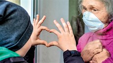 S karanténou v době jarní koronakrize se senioři vesměs vyrovnali překvapivě... S karanténou v době jarní koronakrize se senioři vesměs vyrovnali překvapivě...