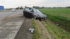 S černým fordem vyrazil na dálnici D2 do protisměru, s autem nakonec skončil v... S černým fordem vyrazil na dálnici D2 do protisměru, s autem nakonec skončil v...