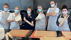 Pečení chleba si ve Zlíně vyzkoušeli influenceři Veronika „Weef“ Šubrtová (3.... Pečení chleba si ve Zlíně vyzkoušeli influenceři Veronika „Weef“ Šubrtová (3....