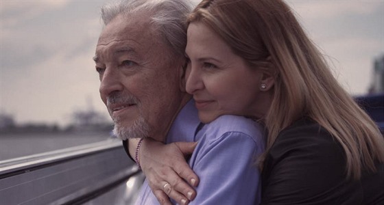Karel Gott a Ivana Gottová ve filmu Karel (2020)