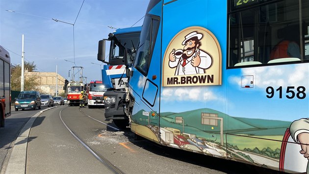 Nehoda tramvaje s Zenklově ulici. (2.10.2020)